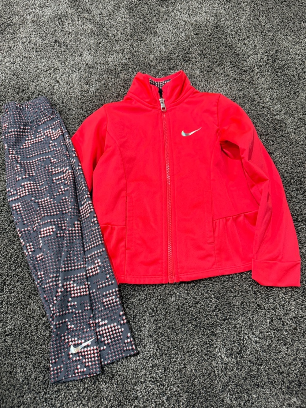 Nike bright hot pink Full-Zip Jacket with gray Patterned Leggings